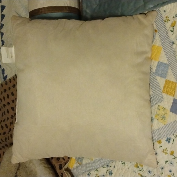 💕HP💕ACCESSORY PILLOW AND SHAM SET - Picture 2 of 7